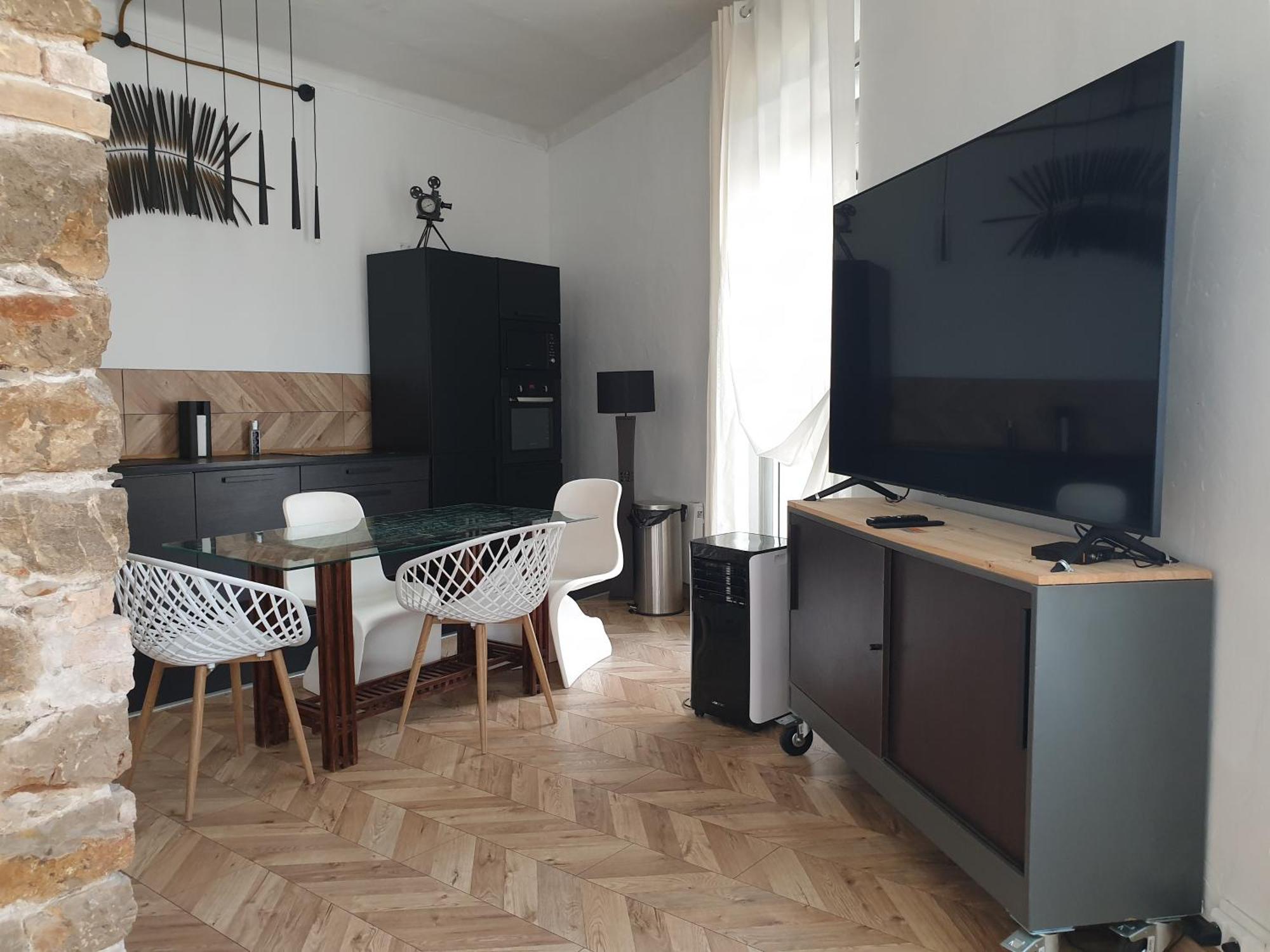 Appartement Loft Ravissant De 60 M2 Nouveau 戛纳 外观 照片